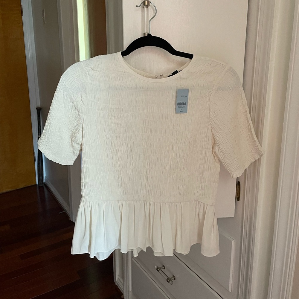 NWT Ann Taylor Petite Small Cream Textured Peplum Top